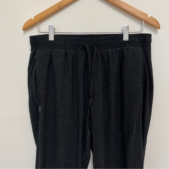 RHONE atmosphere midweight jogger pants in true black Size M - Picture 3 of 6